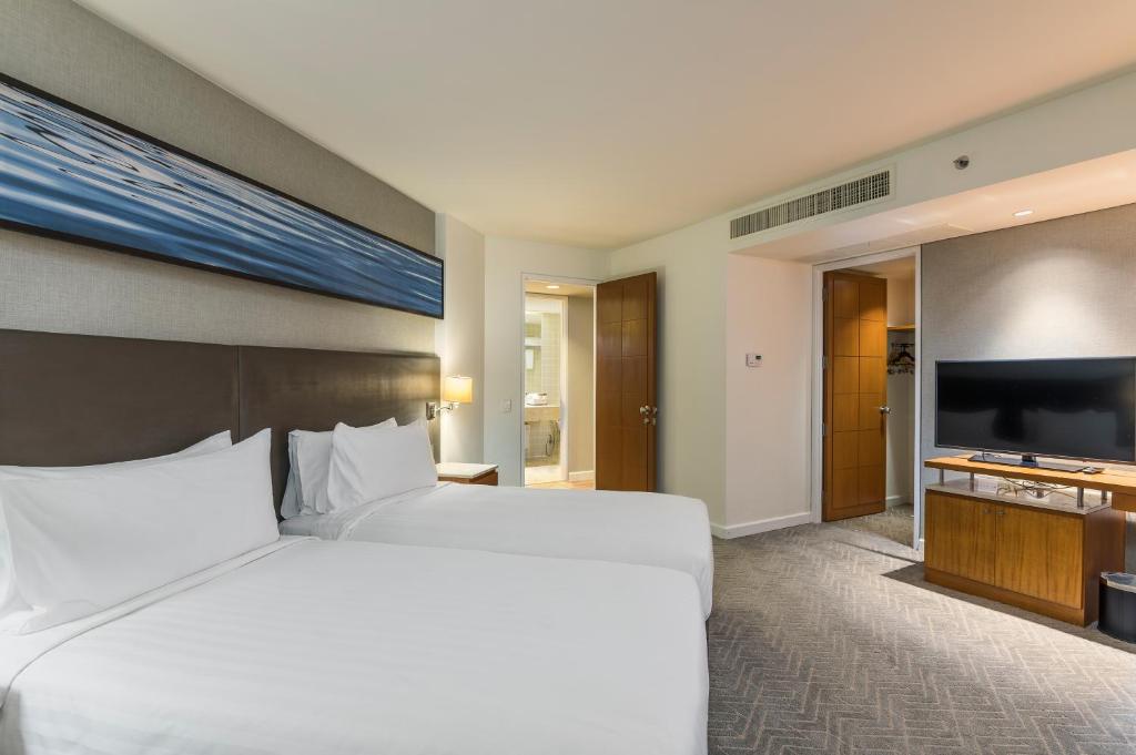 
Deluxe Two-Bedroom Twin
