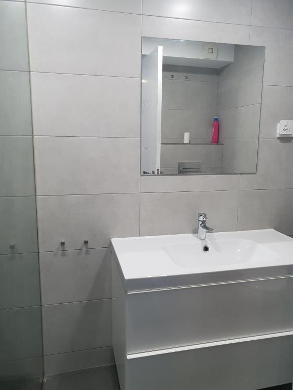 WindRose 0, Madrid – Updated 2022 Prices