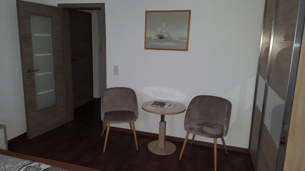 Ferienwohnung oder Studio Dresden-Neustadt inkl Parkplatz mit Balkon oder Terrasse - 10
