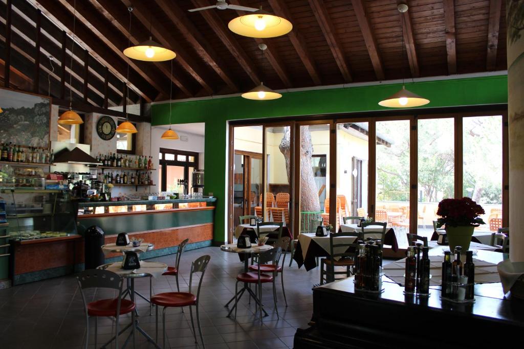 Restaurace v ubytování Camping Lacona Pineta