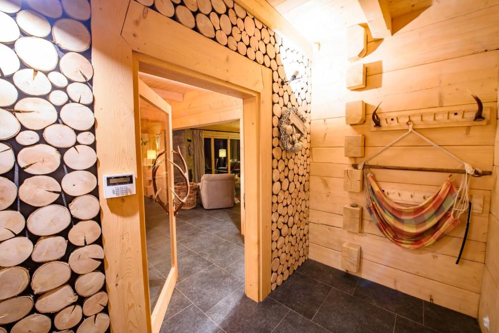 Fotografia z galérie ubytovania Łabowska Chata - Basen, Sauna, Grota solna v destinácii Łabowa