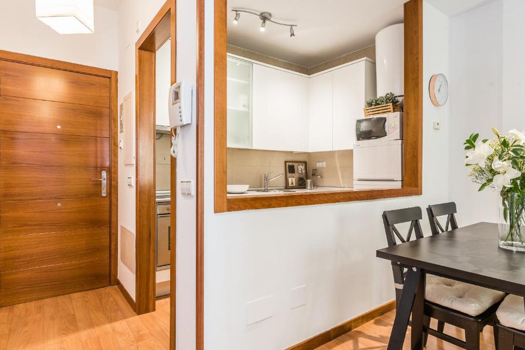 BNBHolder Plaza de Luna MALASAÑA - Luxe Appartement