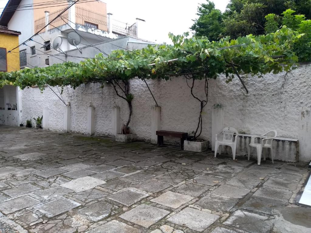  Celia Guest House