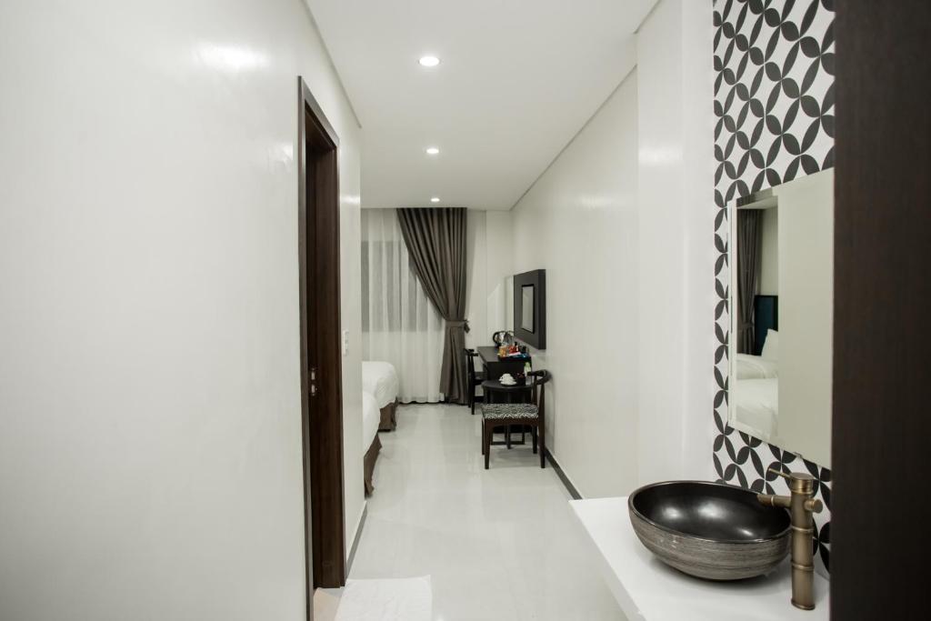 Max Boutique Hotel - 14