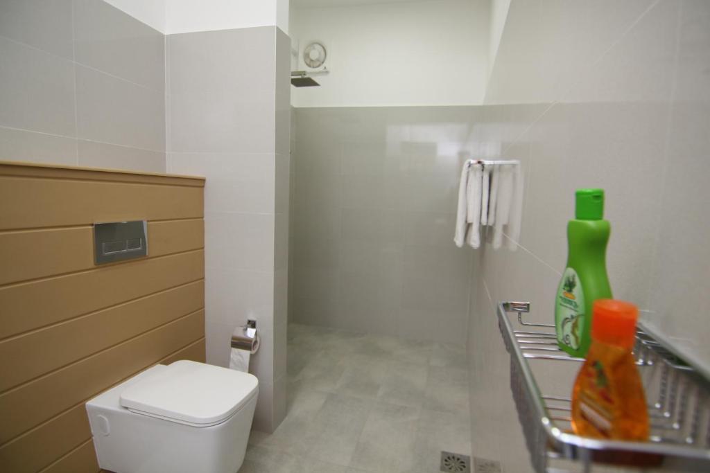 Koupelna v ubytování Mihira Gedara Apartments
