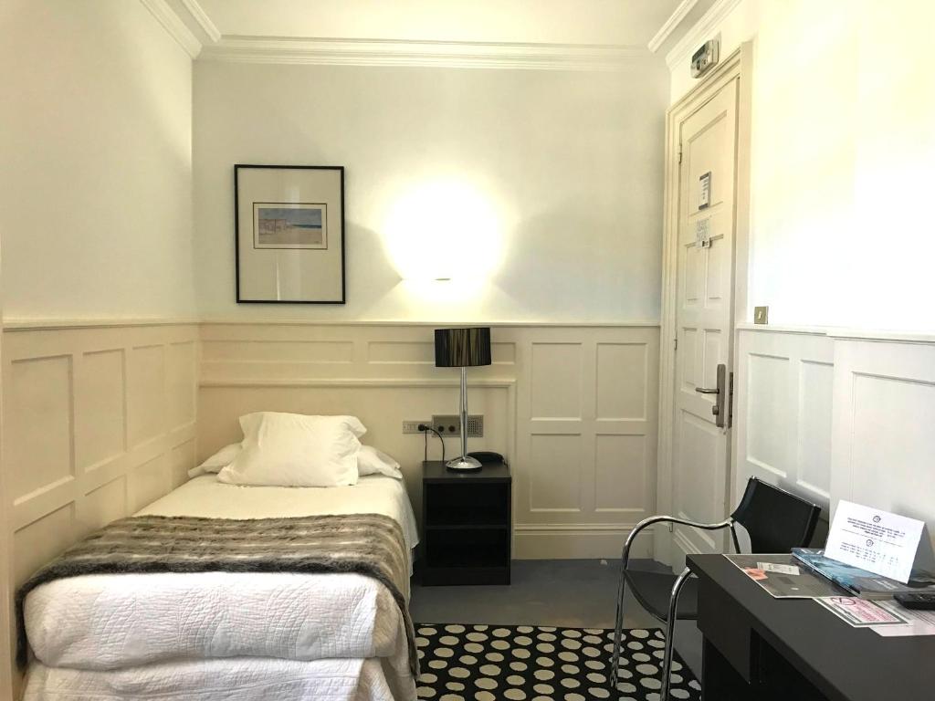 Postel nebo postele na pokoji v ubytování Hotel Olajauregi