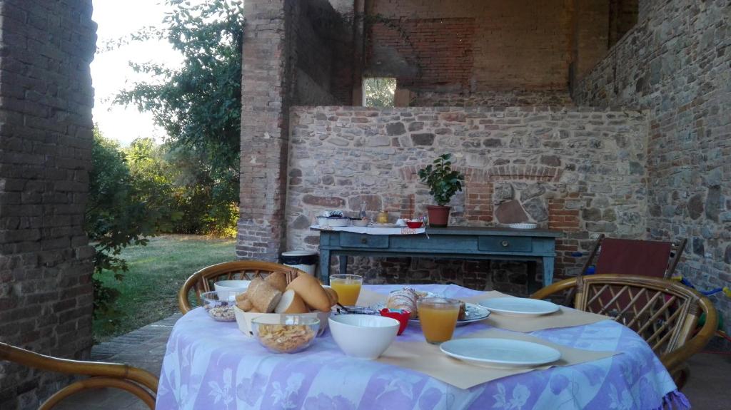 Jedzenie in country house lub w pobliżu