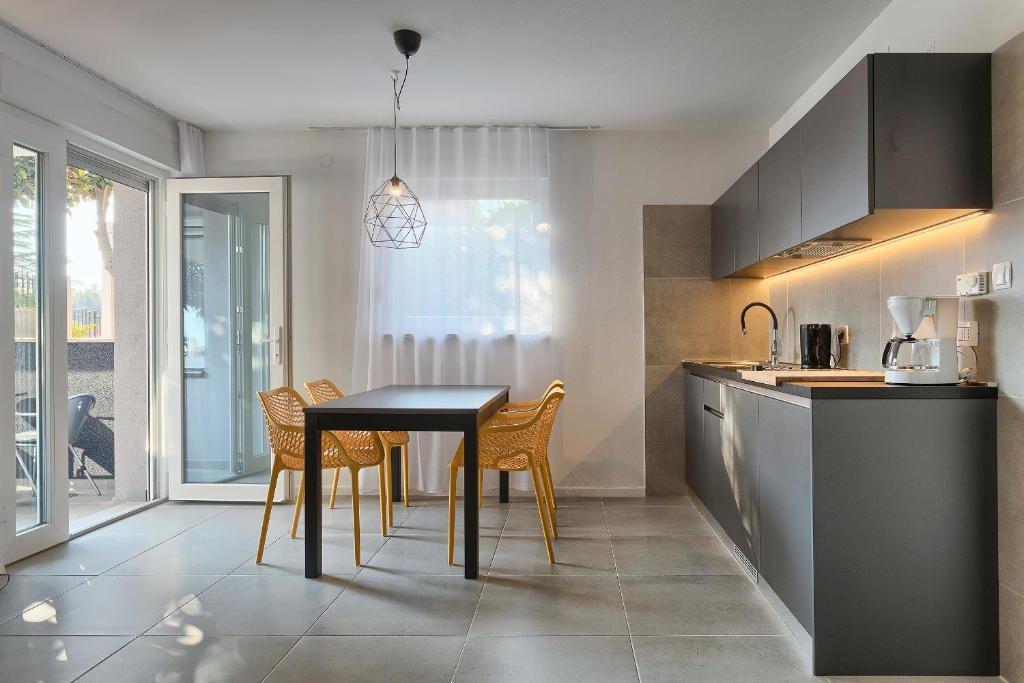 Astinian apartments Jadranka - Apartment - Ground Floor