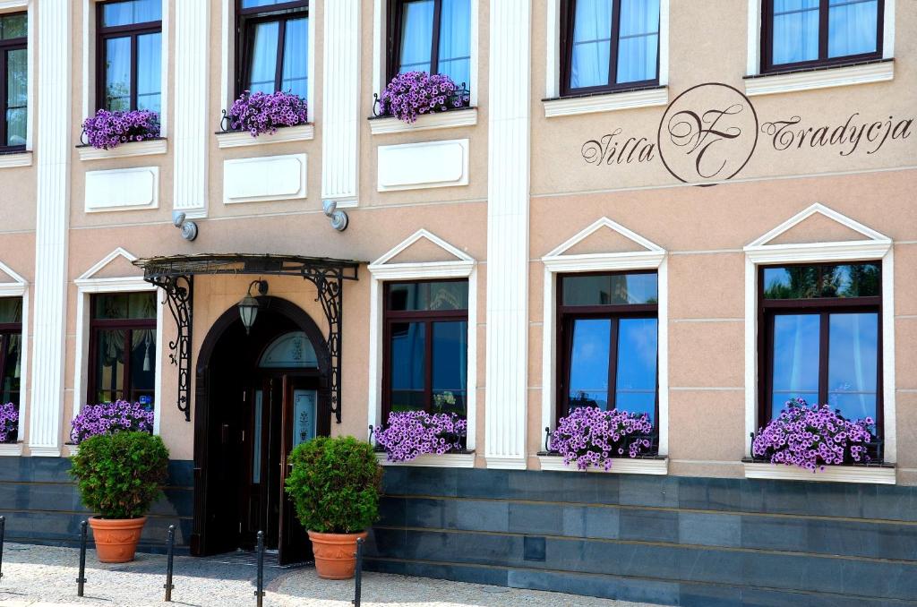 Exteriér alebo vchod do ubytovania Villa Tradycja