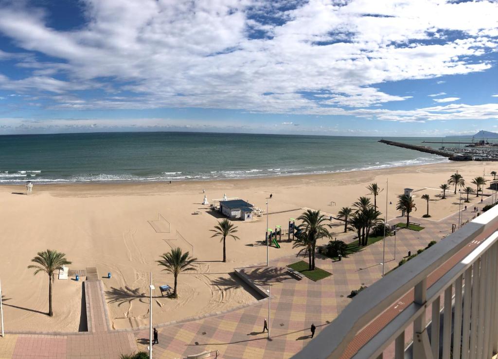 Espléndido apartamento frente al mar - Sólo familias - Beautiful seafront apartment