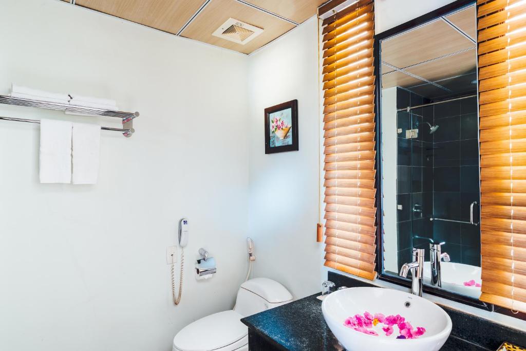 Phòng Deluxe Nhìn Ra Vườn