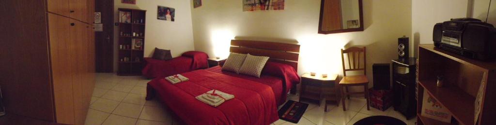 Sa Sindria - Basic Triple Room With Shared Bathroom