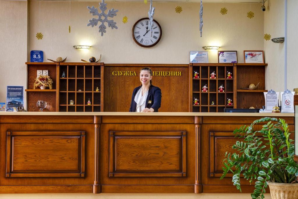 El vestíbulo o zona de recepción de Vizit Hotel