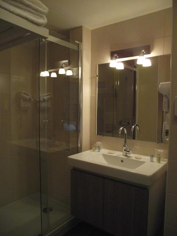 Koupelna v ubytování Chateau d'Ayres - Hôtel & Spa