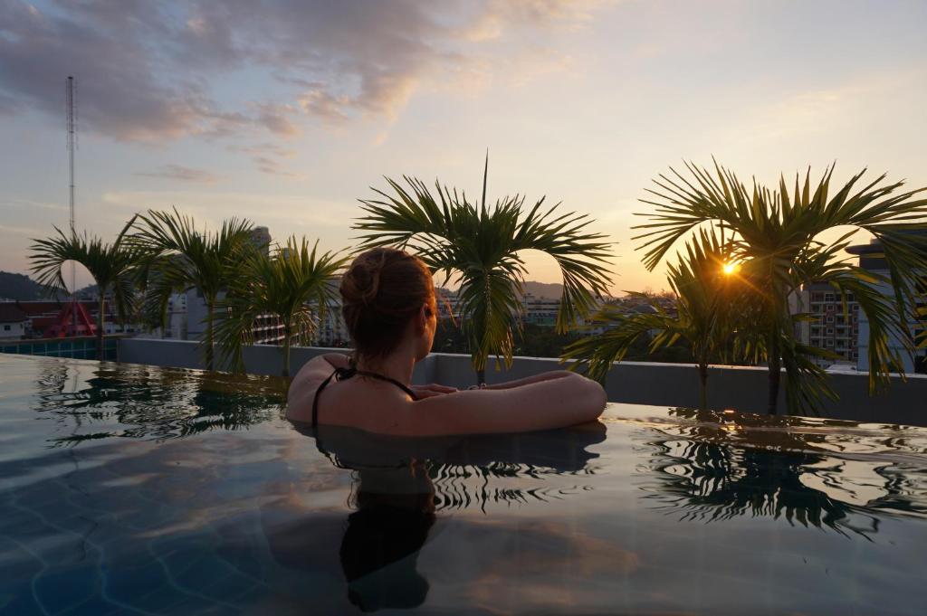 Patong Mansion - SHA Certified - Resim 9