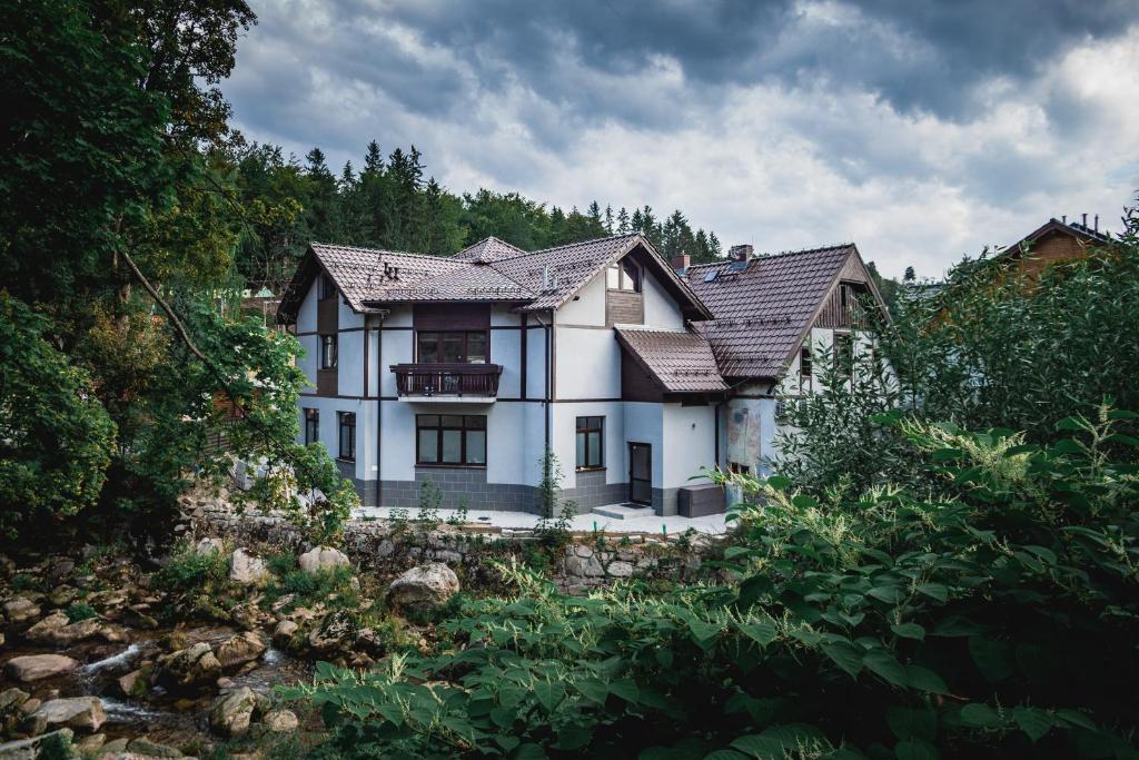 Budova, v ktorej sa apartmán nachádza
