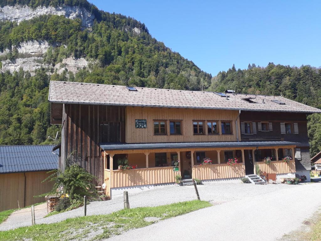 Nespecifikovaný výhled na hory nebo výhled na hory při pohledu z apartmánu