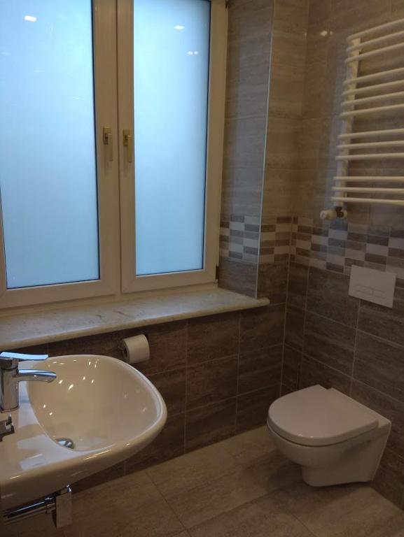 BB CONSUL - Large Double Room