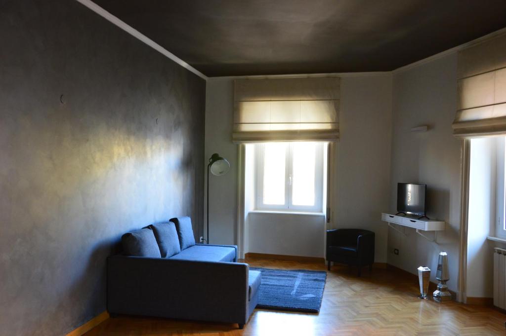 Una finestra su Castel Sant'Angelo - 6