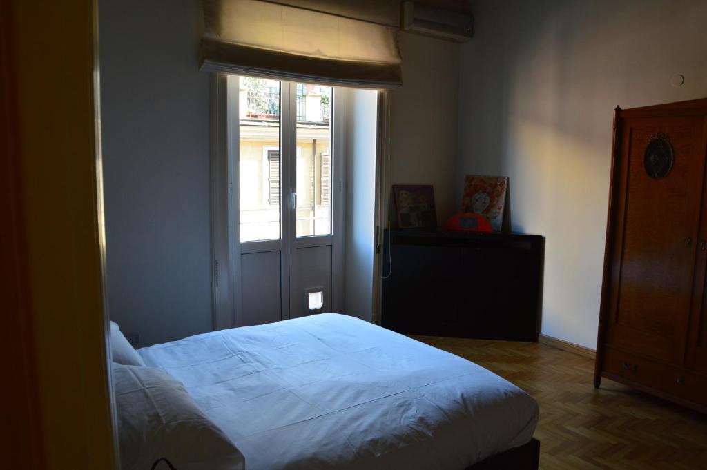 Una finestra su Castel Sant'Angelo - 14