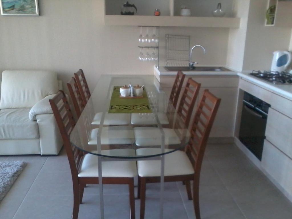 Kuchyň nebo kuchyňský kout v ubytování Departamento Laguna Vista
