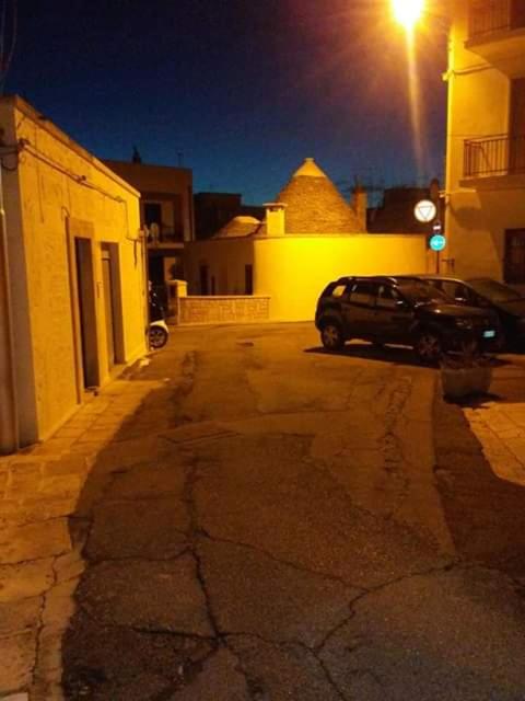 The surrounding neighborhood or a neighborhood close to the holiday home