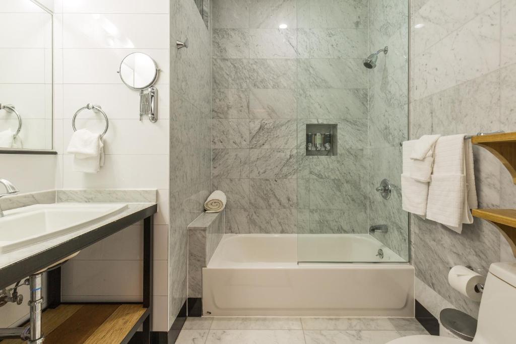 The Box House Hotel, Brooklyn – Updated 2023 Prices