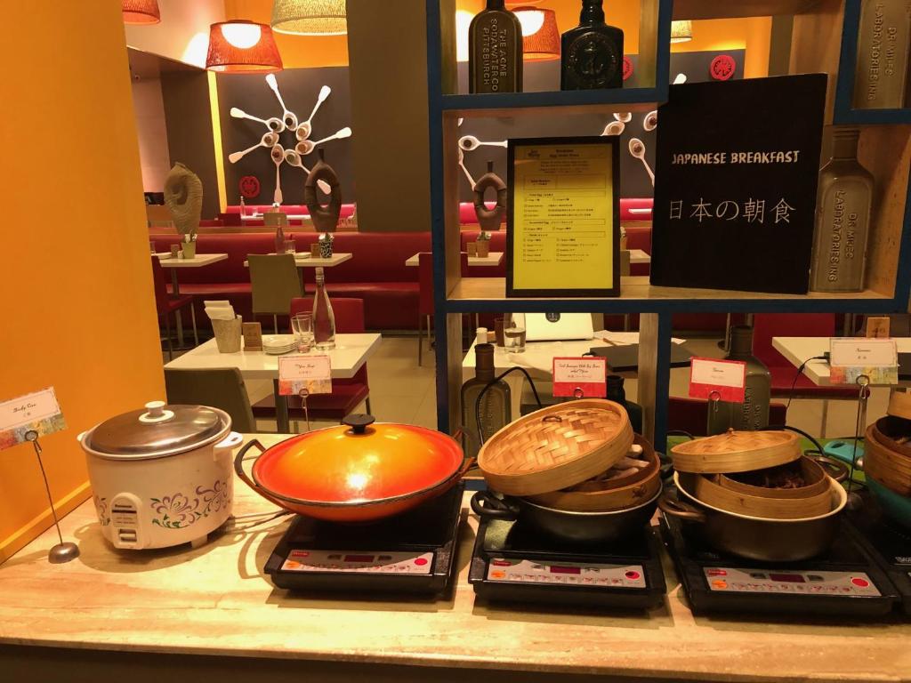 Foto sihtkohas Gurugram asuva majutusasutuse ibis Gurgaon Golf Course Road - An Accor Brand galeriist