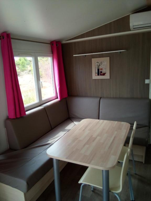 Camping Le Bois De Pins - Maison Mobile