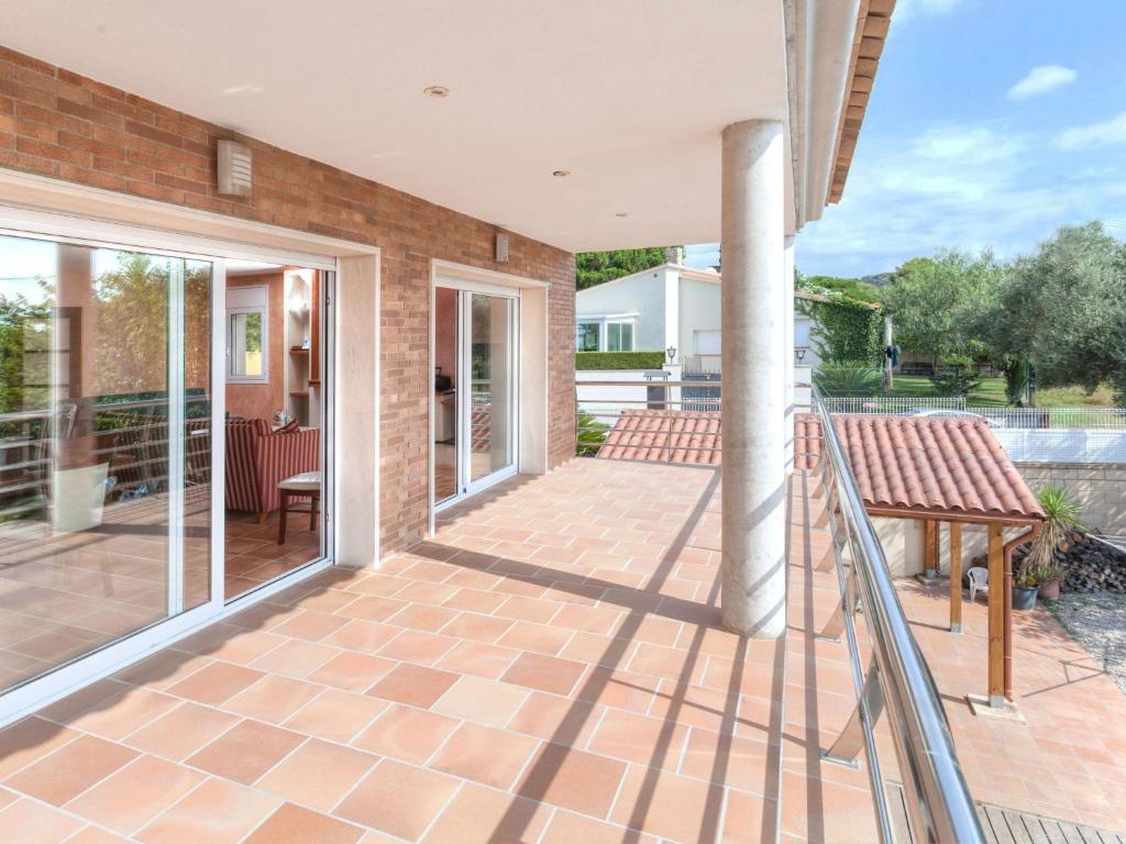 Balkón alebo terasa v ubytovaní Holiday Home Dorian by Interhome