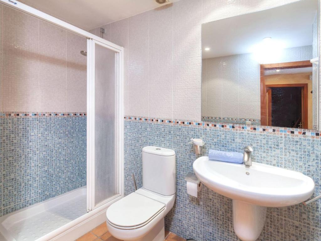 Kúpeľňa v ubytovaní Holiday Home Dorian by Interhome