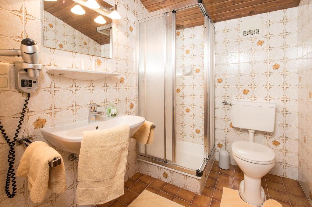 Kúpeľňa v ubytovaní Gästehaus Haffner