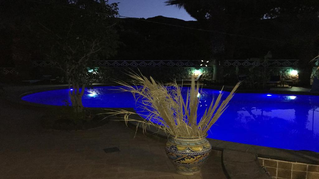 Bazén v ubytování Hotel Al Togo Fitness & Relax nebo v jeho okolí