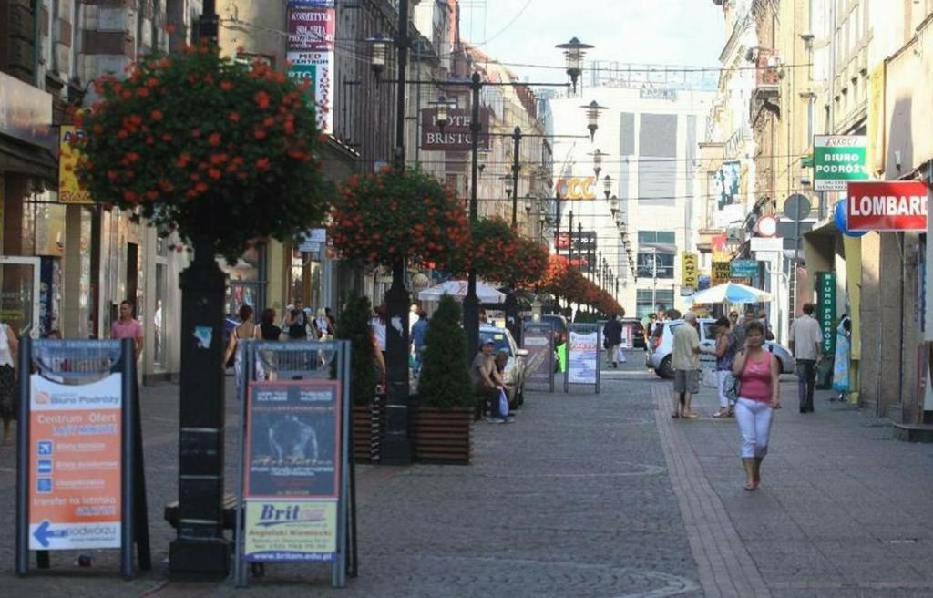 Zdjęcie z galerii obiektu Noclegi pracownicze centrum w Bytomiu