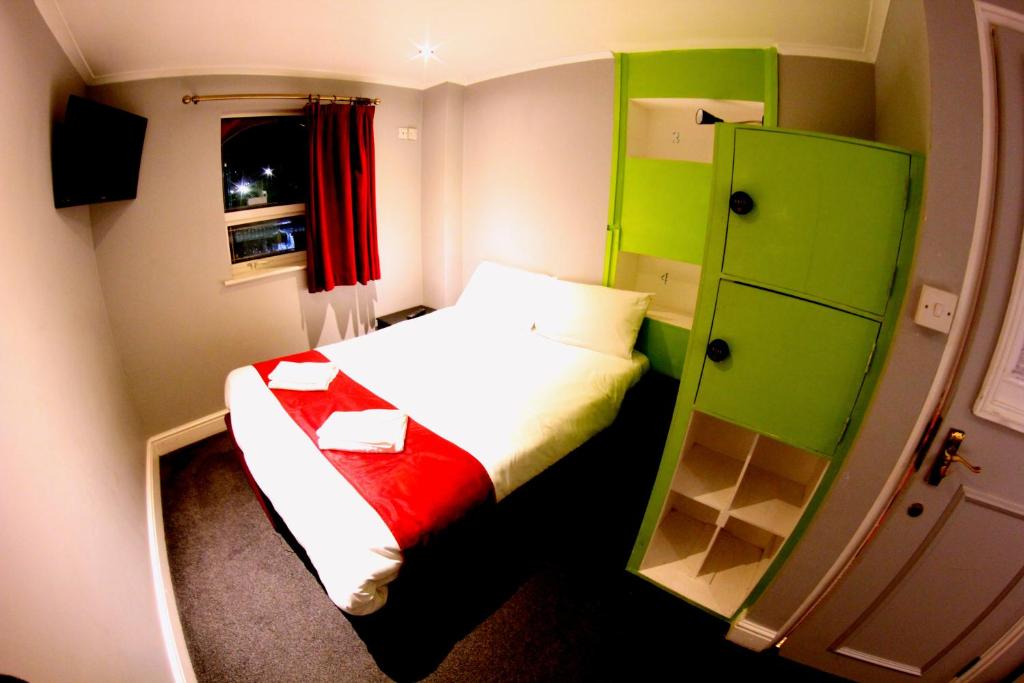 Fairmount Hotel - Double Room