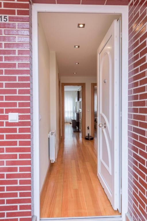 Fotografie z fotogalerie ubytování Apartamento Ria de Boo, Con patio privado v destinaci Boó de Piélagos