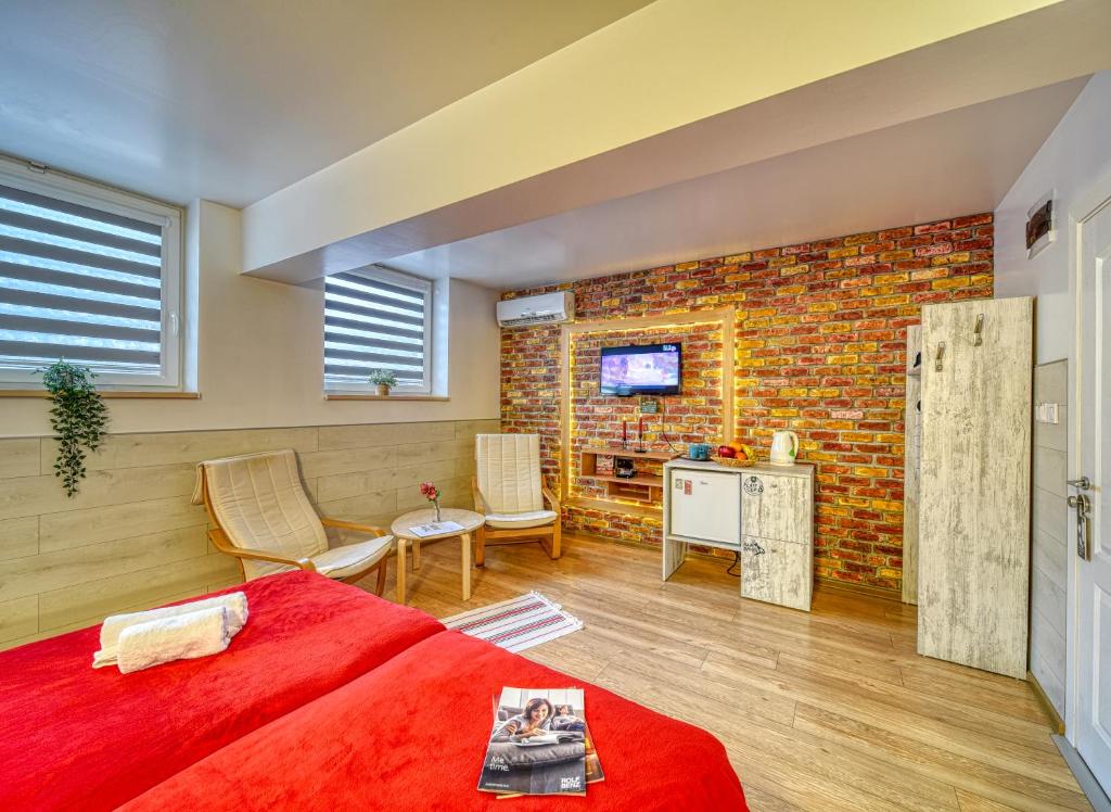 FOX Rooms Aparthotel