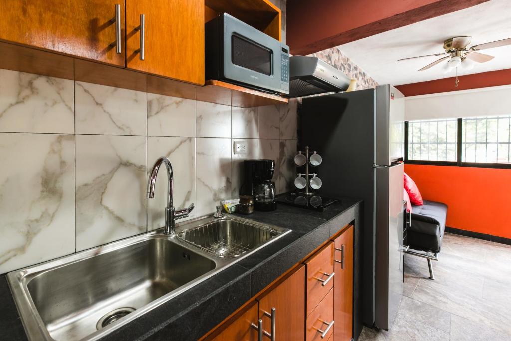 Suite Studio Serviced Apartments - 