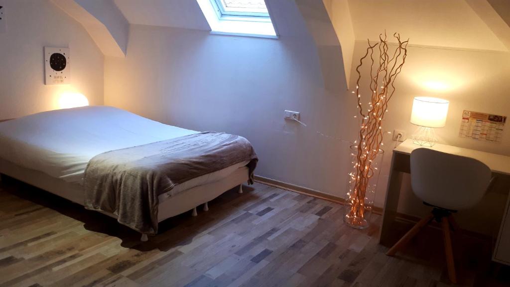 Gallery image of H&ocirc;tel Restaurant L'Industrie in Saint-Omer