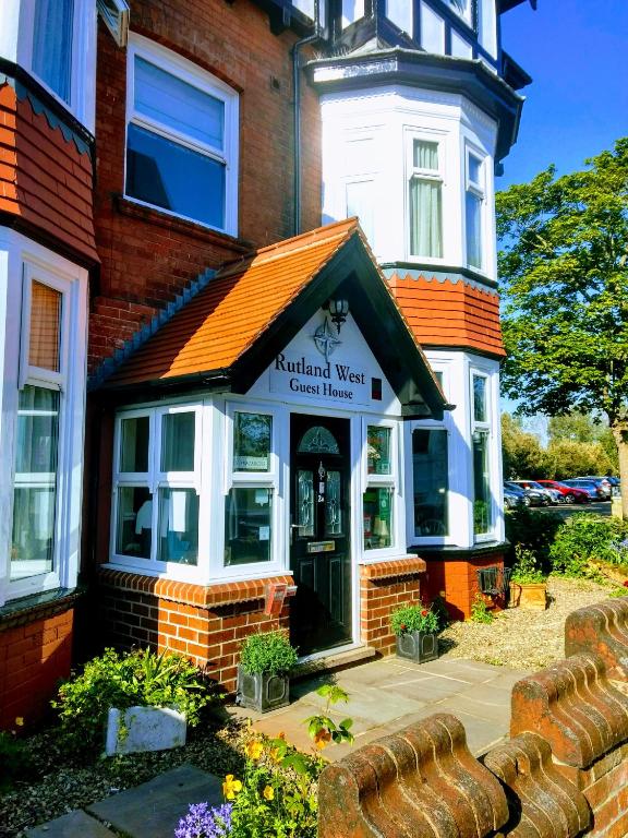 Rutland West Guest House, Filey (updated prices 2024)