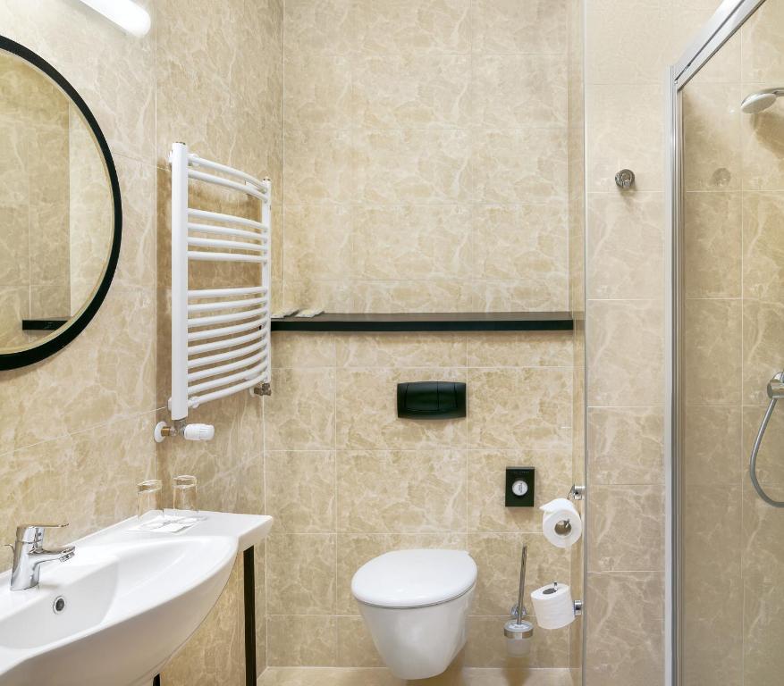 Metropolo by Golden Tulip Krakow - Habitación Clásica Con 2 Camas Individuales