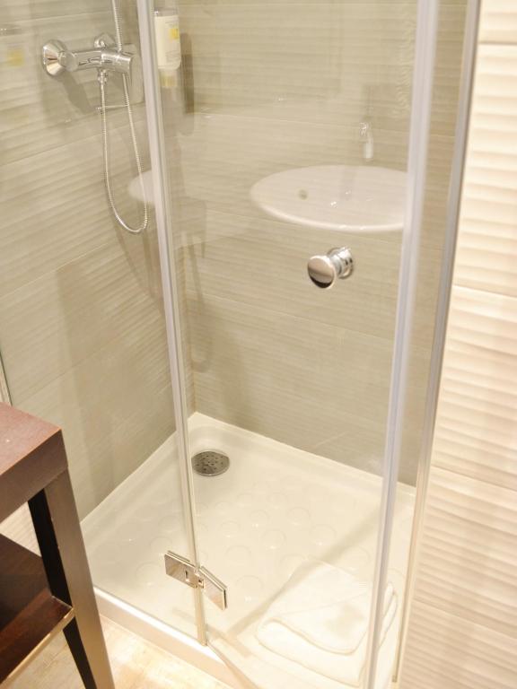 Hôtel de l'Exposition - Tour Eiffel - Resim 16