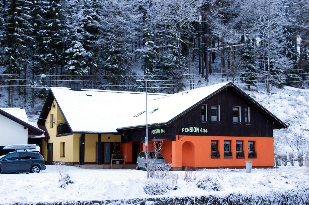 Pension 444 - Ski Resort Herlikovice and Bubakov v zimě