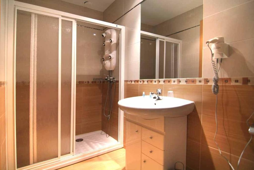 Hotel Gomar - Tweepersoonskamer Met 2 Aparte Bedden