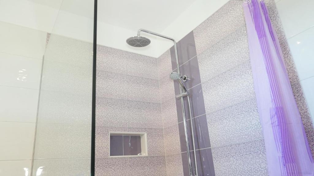 Kúpeľňa v ubytovaní Apartmani Mirela & Feri