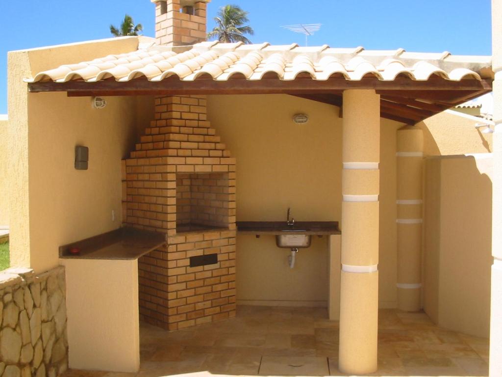  Vila de Praia ( casa amarelha) com praia