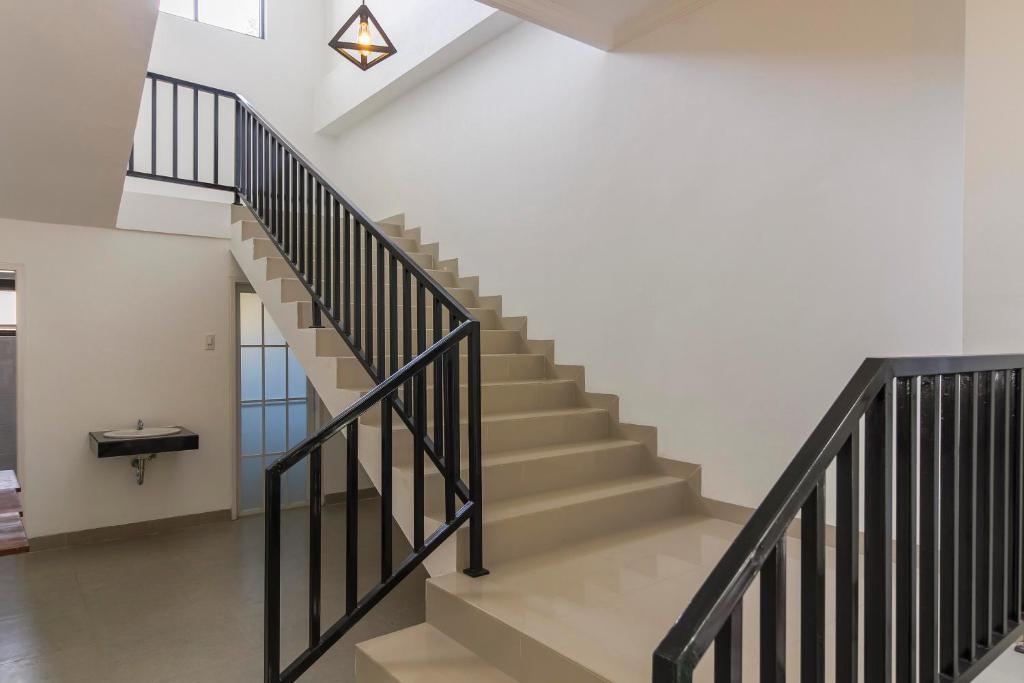 Fotografie z fotogalerie ubytování RedDoorz Premium @ Setiabudi Medan v destinaci Sunggal