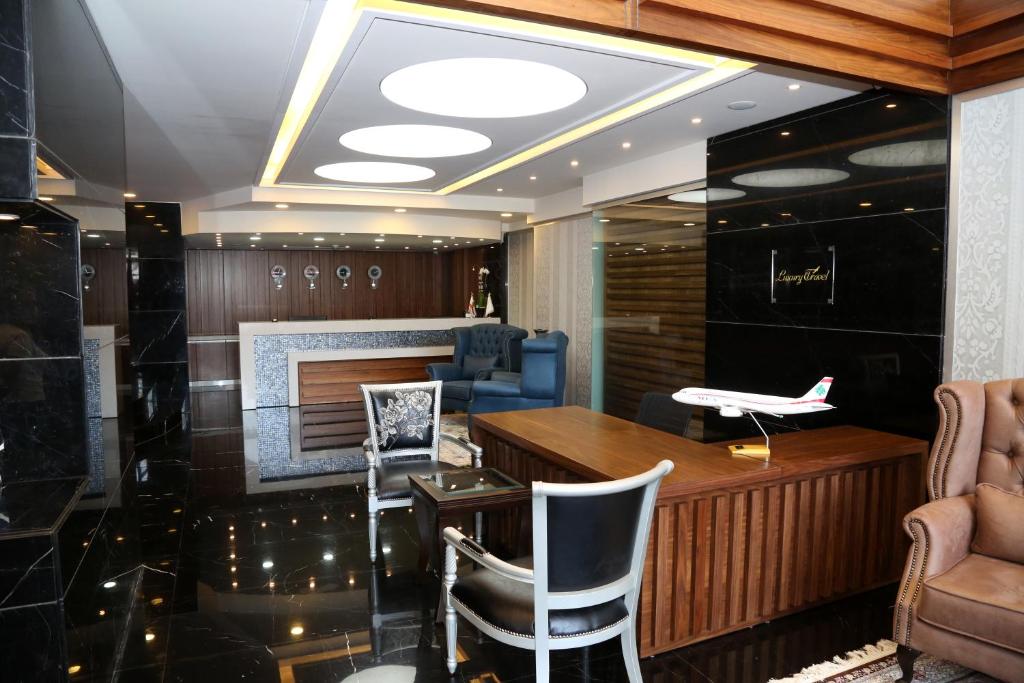 Posezení v ubytování Pearl of Beirut Hotel & Spa
