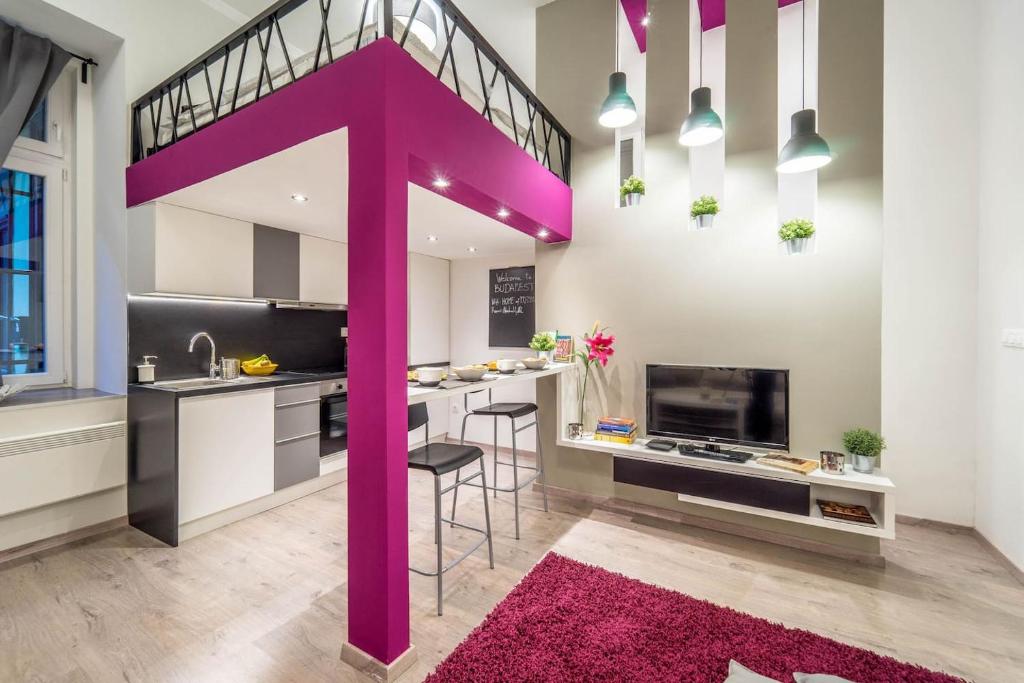 Kuchyňa alebo kuchynka v ubytovaní Cozy Downtown Studio Apartment