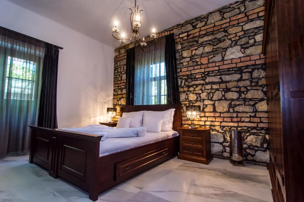 Postel nebo postele na pokoji v ubytování Boutique Hotel Annuska